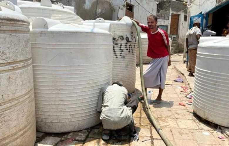 بسبب انعدام الوقود...  أزمة في إمدادات المياه بعدن