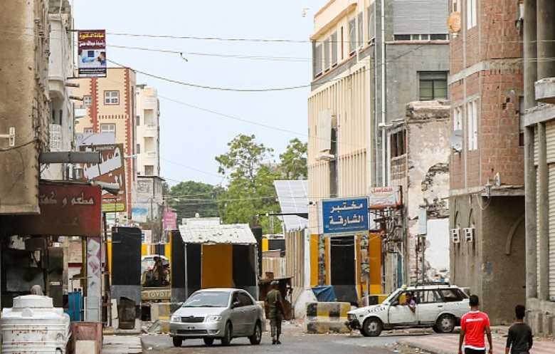 الحكومة اليمنية تواصل تعزيز حضورها في المحافظات المحررة