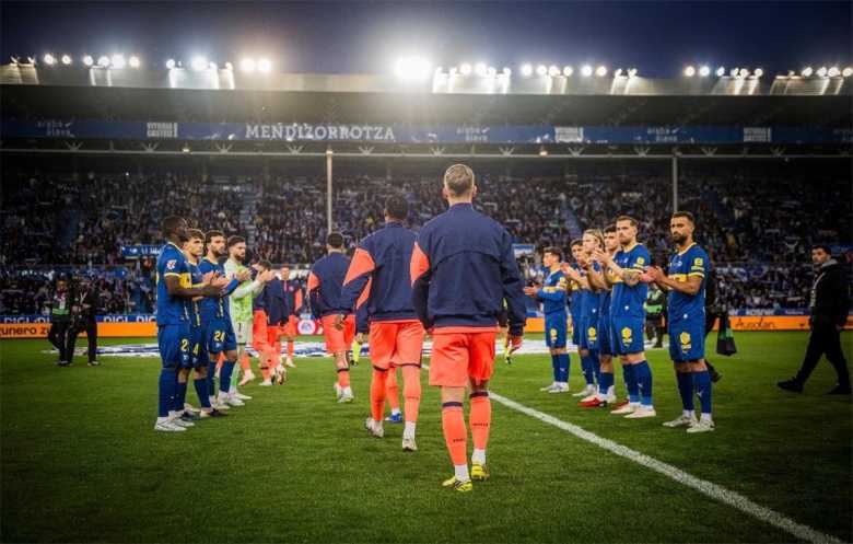 الدوري الإسباني: ألافيس يحرم برشلونة من قياسية «الـ100 نقطة»