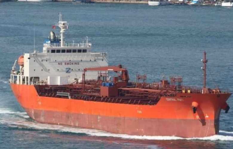 استهداف مدمرة أميركية بصاروخين باليستيين في خليج عدن
