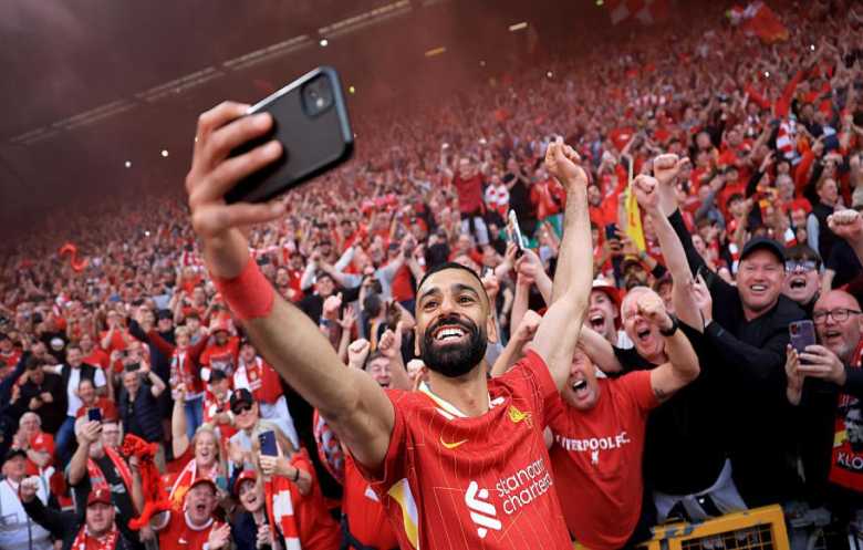 محمد صلاح أفضل لاعب في البريمييرليغ مُعادلاً رقم هنري ورونالدو