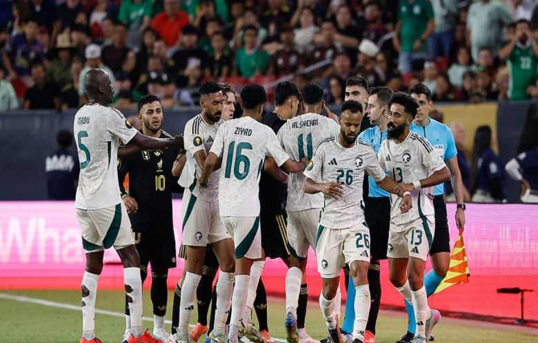 منتخب السعودية يودع بطولة الكأس الذهبية من ربع النهائي