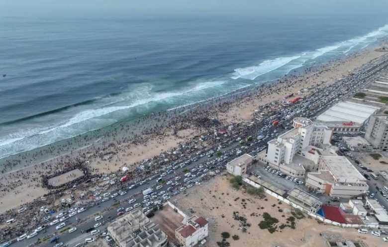 مهرجان البلدة... هدية حضرمية لنسيان هم الحرب