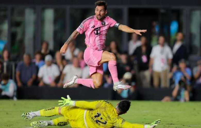 ميسي يقود إنتر ميامي للفوز على أطلس في بطولة كأس الدوريات