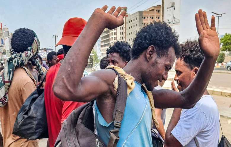 إجراءات أمنية يمنية صارمة بحق مهرّبي المهاجرين الأفارقة