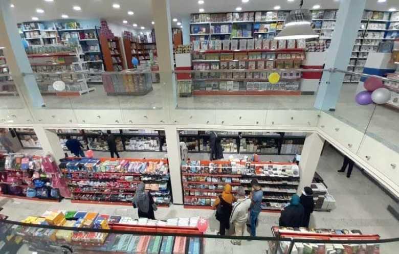 هل يعيش الكاتب العربي قطيعة مع القراء؟
