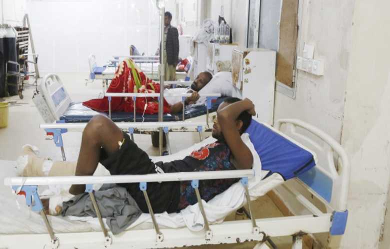 التبرعات وسيلة لدفع كلفة العلاج اليمنيين 