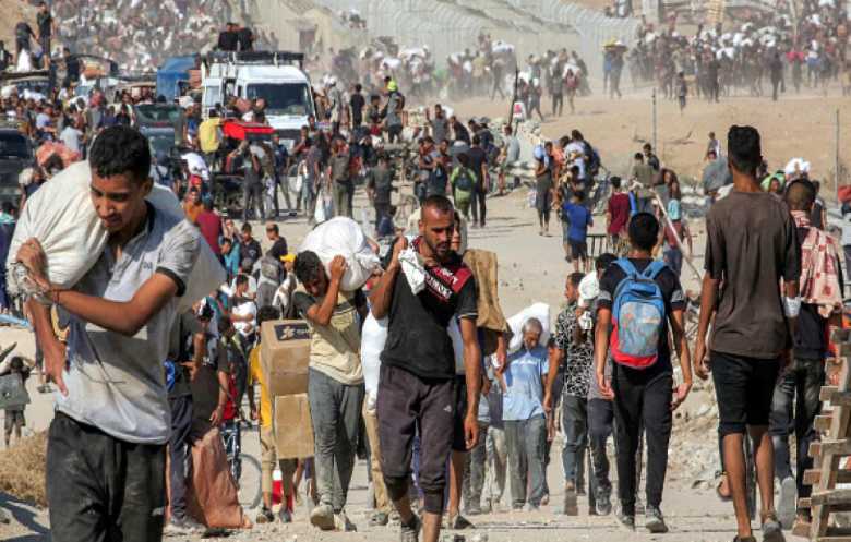 حرب الإبادة على غزة: إسرائيل تصعّد القصف متجاهلة الدعوات لوقف التجويع