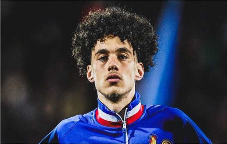 ديشان يستدعي أكليوش.. موهبة جزائرية جديدة ضمن منتخب فرنسا