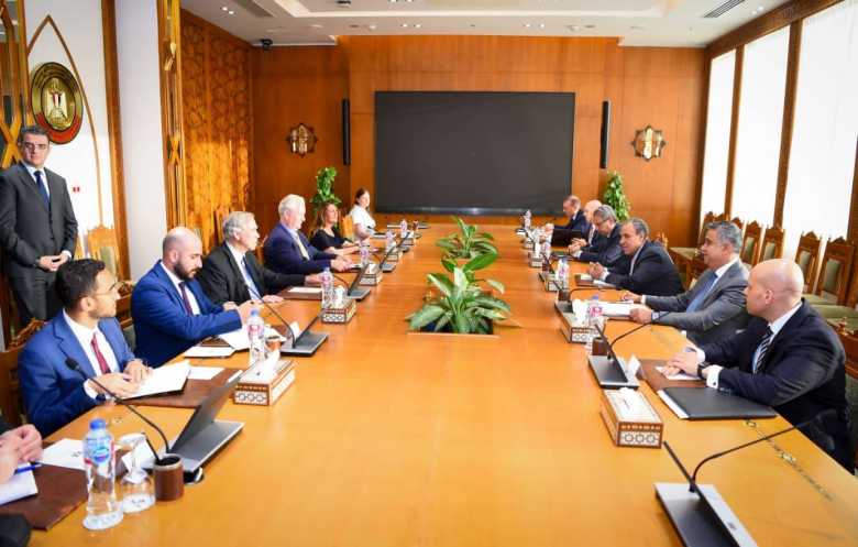 مصر تجدد رفضها لـ«التهجير» وتؤكد جاهزيتها لـ«إعمار غزة»
