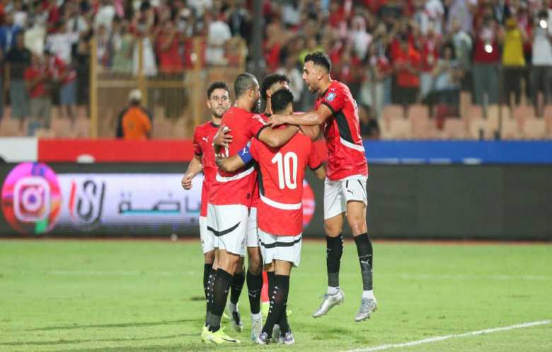 محمد صلاح يكتب التاريخ ومرموش يعلن عودته بهدف ثمين