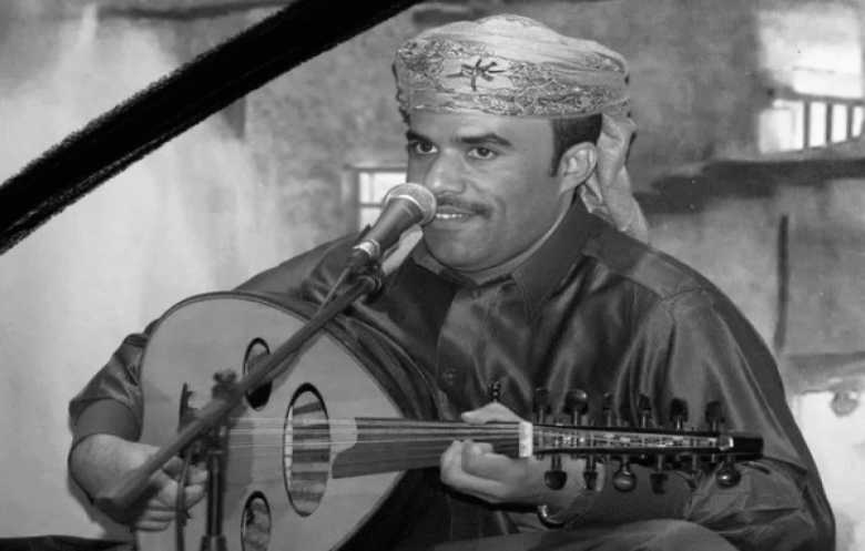 اليمنيون يودعون الفنان محمد مشعجل بالرثاء والحزن ويستعرضون دوره في الأغنية المهرية