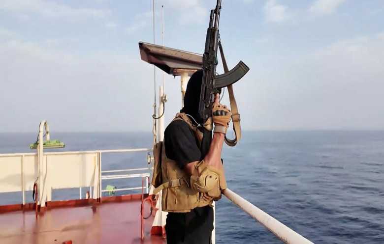 دعوة خليجية أوروبية للحوثيين لوقف مهاجمة السفن في البحر الأحمر