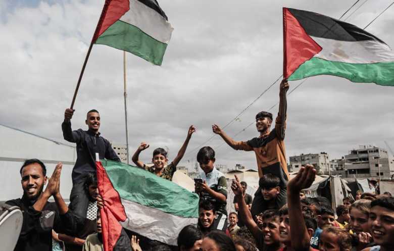 إسرائيل تقرّ اتفاق وقف إطلاق النار في غزة وترامب يحضر مراسم التوقيع