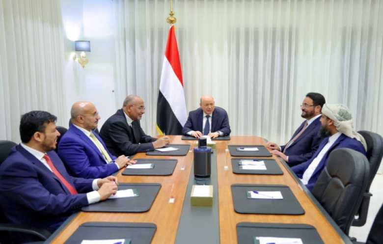 المجلس الرئاسي يؤكد التزامه الكامل بمبدأ الشراكة والتوافق الوطني