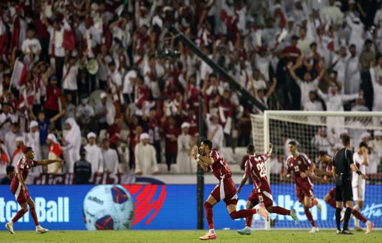 منتخب قطر يحجز تذكرته لمونديال 2026 .. والإمارات تخوض الملحق