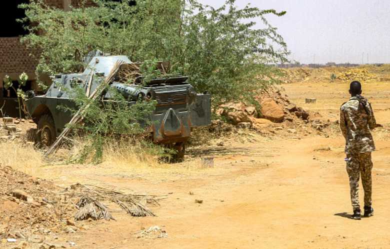 معارك ضارية في الفاشر و"الدعم السريع" تدخل أهم موقع للجيش السوداني