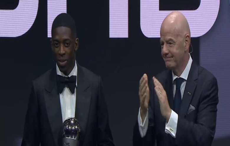  ديمبلي يتوج بجائزة أفضل لاعب في العالم 2025