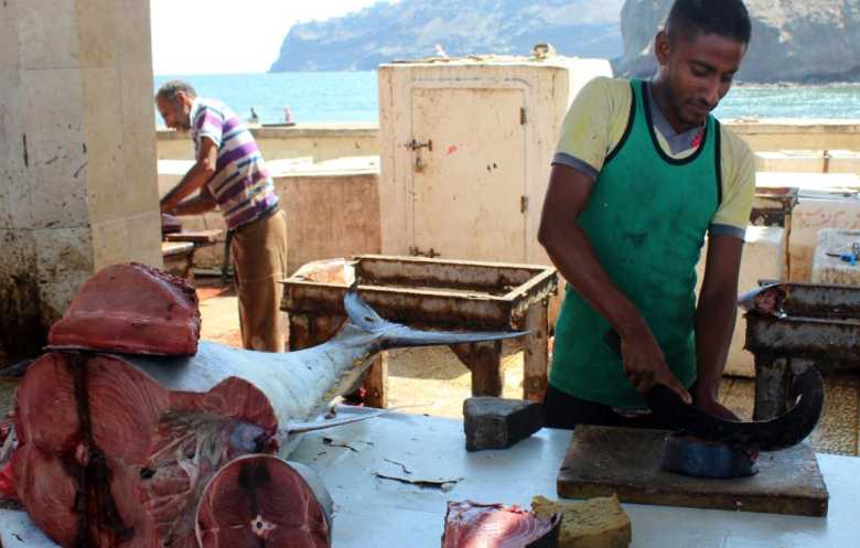 اقتصاد اليمن يختتم 2025 بالأزمات وشلل بالمرافق الحكومية