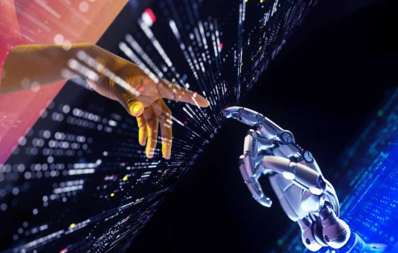 روبوتات الدردشة العربية... محاولات اللحاق بالسباق العالمي