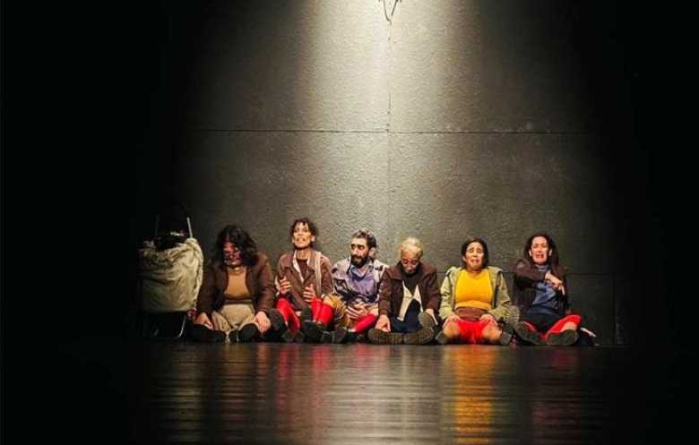 فوز “الهاربات” من تونس بجائزة مهرجان المسرح العربي