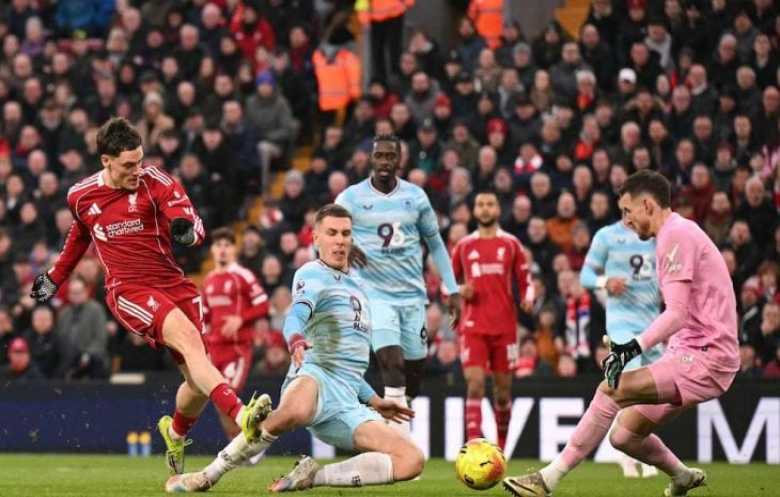 ليفربول يواصل التعثر وتشيلسي يخرج من النفق المظلم بفوز ثمين أمام برينتفورد