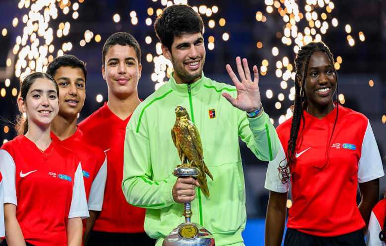 ألكاراز وسابالينكا يواصلان السيطرة على تصنيف التنس