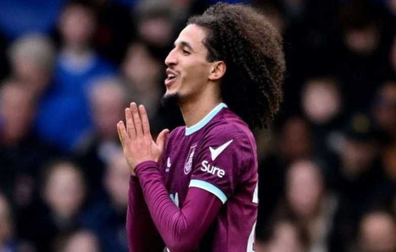 الشرطة البريطانية تفتح تحقيقاً بعد تعرض المجبري وثلاثة لاعبين لإساءة عنصرية