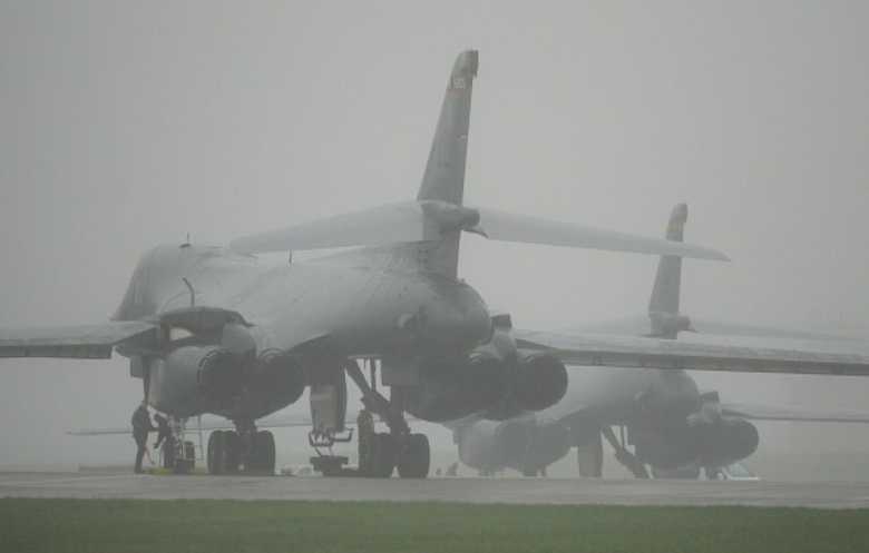 لندن تعلن بدء واشنطن استخدام قواعد عسكرية بريطانية ضد إيران