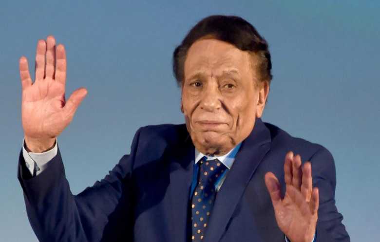 مذكرات النجوم... أسئلةٌ عن سير تُروى وأخرى تُخفى