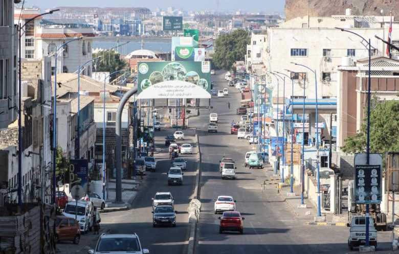 الشركة اليمنية للنفط ترفع أسعار البنزين والديزل