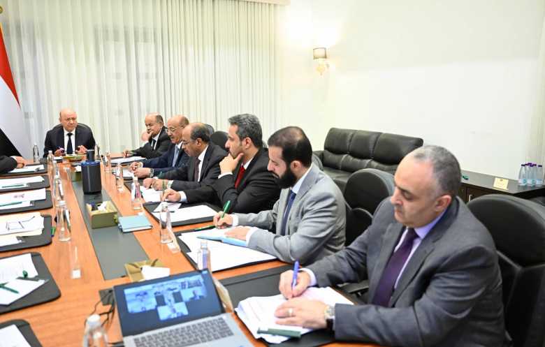 مساعٍ يمنية لتنفيذ الإصلاحات الحكومية وضبط الأمن وتنظيم القوات