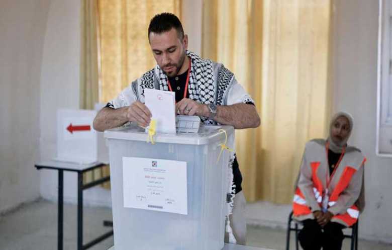 انتخابات محلية فلسطينية... «بروفة» النظام السياسي الجديد