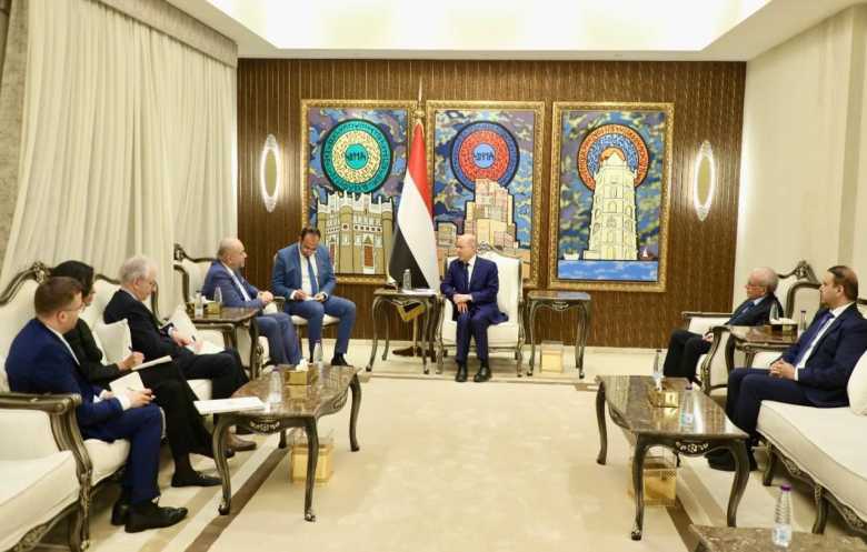 العليمي: السلام يتحقق بردع الحوثيين وليس باسترضائهم