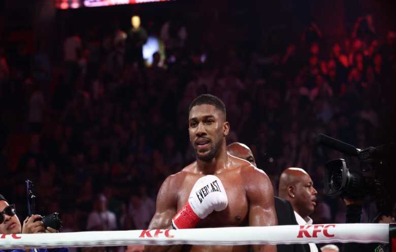 جوشوا ضد فيوري.. نزال "القرن" يظهر بعد انتظار 10 سنوات