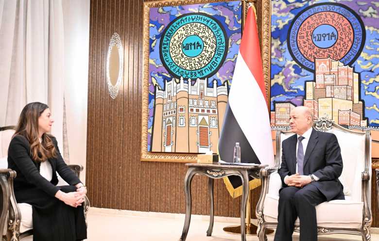  العليمي: السلام المستدام يبدأ بإنهاء المشروع الحوثي الإيراني