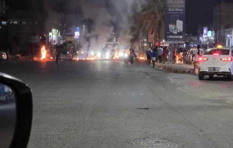 احتجاجات في عدن والمكلا ضد تفاقم أزمة الكهرباء وسط موجة حر