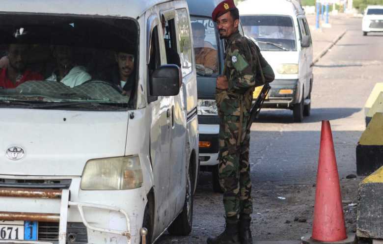 إصابة 5 جنود من جراء هجوم على موقع عسكري في محافظة لحج