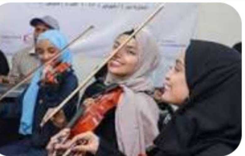 عدن تنعش فنونها بعودة مسرح الطفل وفرقة نسائية