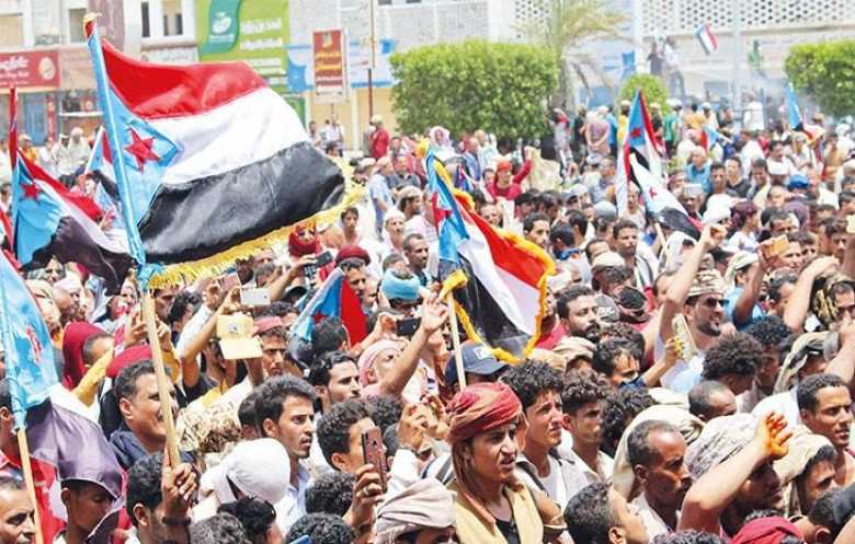 الانتقالي يتراجع عن فعالية بعدن ويعلن إلغاءها إلى أجل غير مسمى
