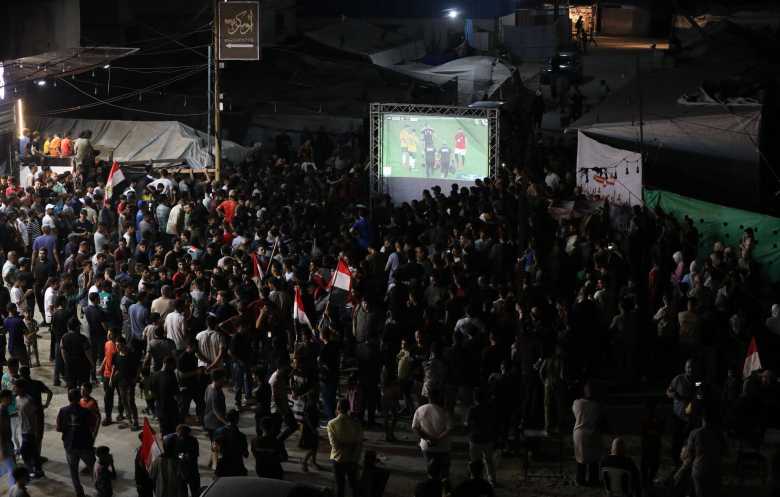احتفالات صاخبة في شوارع مصر بعد التأهل لدور الــ 16 بكأس العالم
