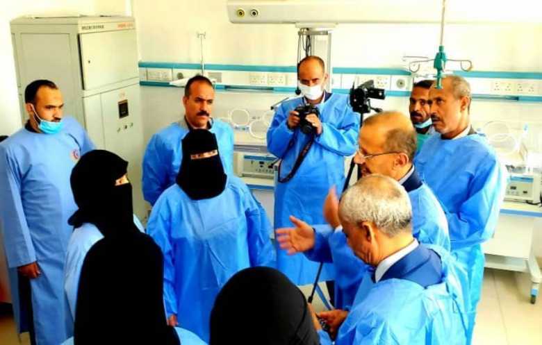 فواتير العلاج تحبس مرضى داخل مستشفيات يديرها الحوثيون