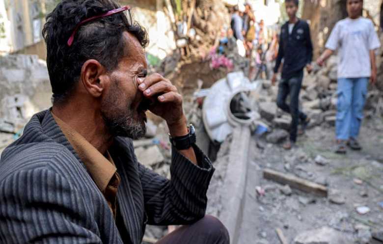 قتلى وجرحى في تعز ونزوح ربع مليون شخص