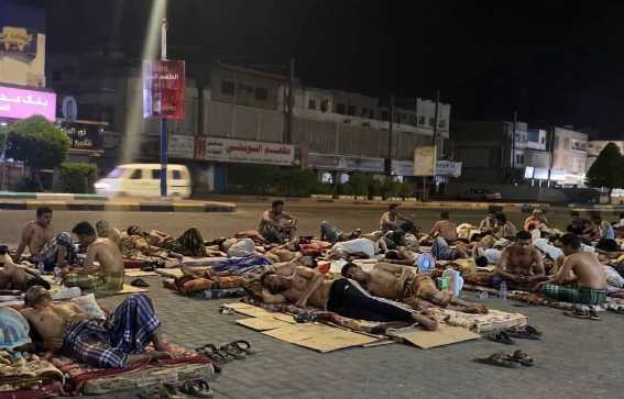 احتجاجات غير مسبوقة في عدن وحضرموت.. الكهرباء تشعل غضب الشارع