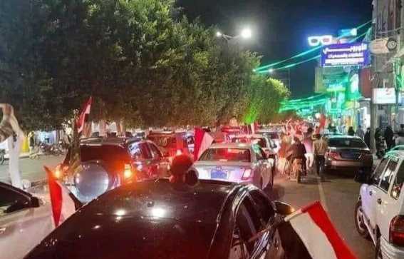 الحوثيون عجزو عن تصفية حساباتهم مع الجمهورية فيصفونها مع المحتفلين بها