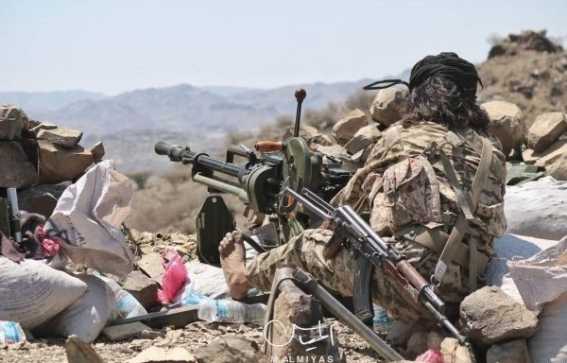 قتلى وجرحى باشتباكات بين قوات الحوثي والجيش في تعز