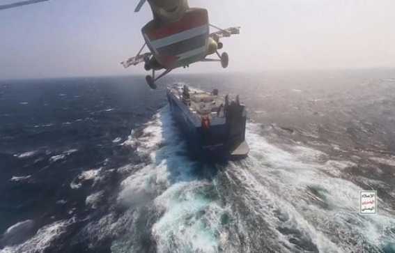 الصليب الأحمر يزور طاقم سفينة غالاكسي المحتجزة لدى الحوثيين