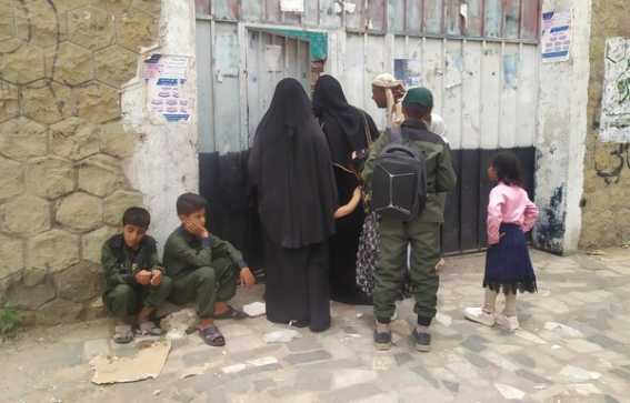 الحوثيون يحوِّلون المدارس إلى ساحات تعبئة فكرية وقتالية