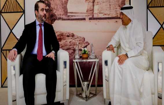 البديوي يبحث مع الشيباني العلاقات الخليجية السورية