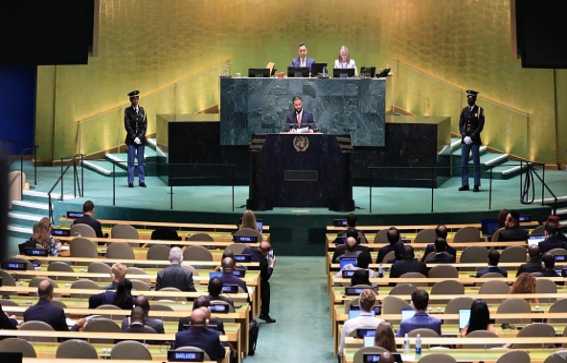 مجلس الأمن يرفع العقوبات عن الشرع ووزير الداخلية السوري